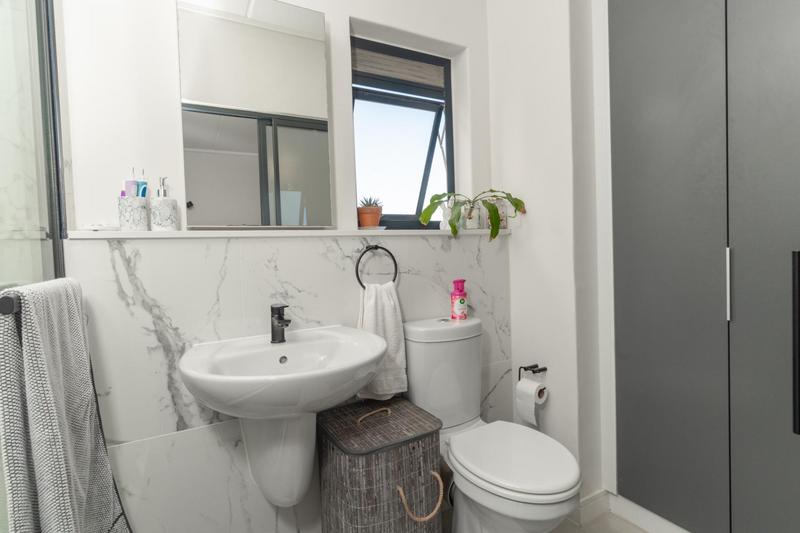 2 Bedroom Property for Sale in The Huntsman Western Cape